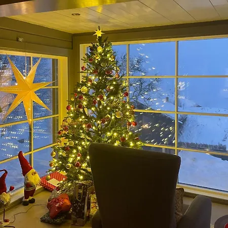 Feriehus Beautiful In With Sauna *